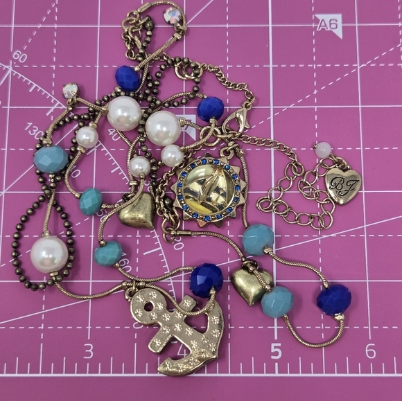 BETSEY JOHNSON SHIP SHAPE TRIPLE STRAND NECKLACE RHINESTONE ANCHOR WOMEN JEWELRY - Picture 13 of 13